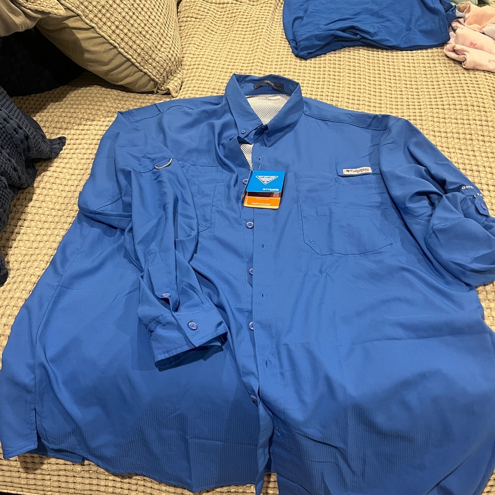 Columbia Men's Vibrant Blue Casual Shirt